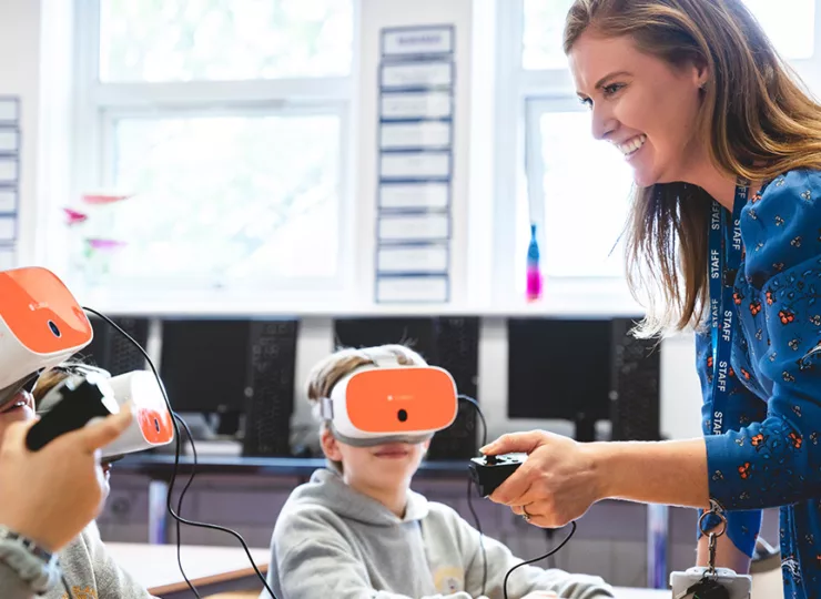 Virtual reality in het onderwijs? Alles wat je moet weten over VR! Ontdek ClassVR.